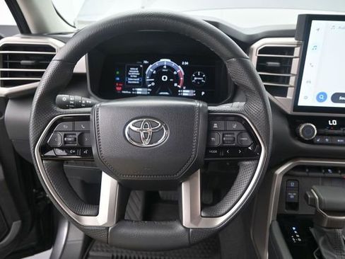 Used 2024 Toyota Tundra Limited AWD/4WD image 6
