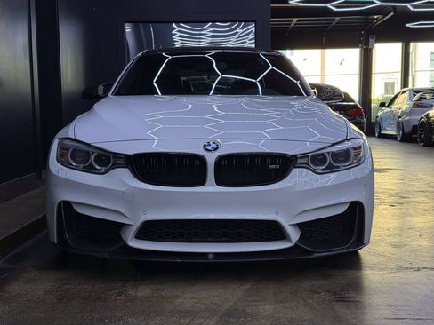 Used 2017 BMW M3 RWD image 2