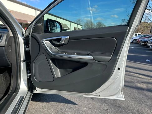 Used 2016 Volvo S60 T5 Premier w/ Convenience Package image 65