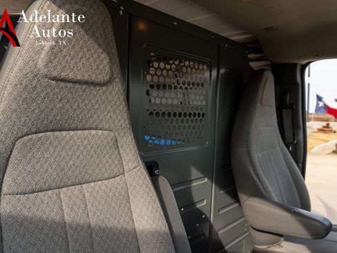 Used 2016 Chevrolet Express 2500 image 6