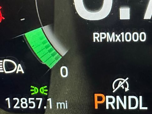 Used 2025 Ford Explorer Active image 24