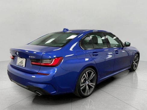 Used 2021 BMW 330i xDrive Sedan w/ M Sport Package image 3