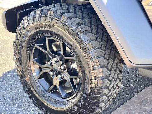 Used 2025 Jeep Wrangler Unlimited Sport S 4xe AWD/4WD image 46