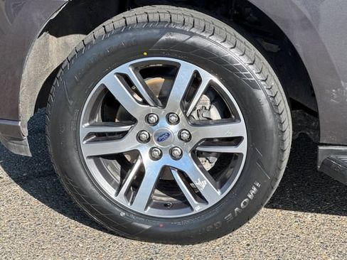 Used 2024 Ford Expedition Limited AWD/4WD image 47