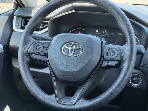 Certified 2025 Toyota RAV4 XLE AWD/4WD image 18