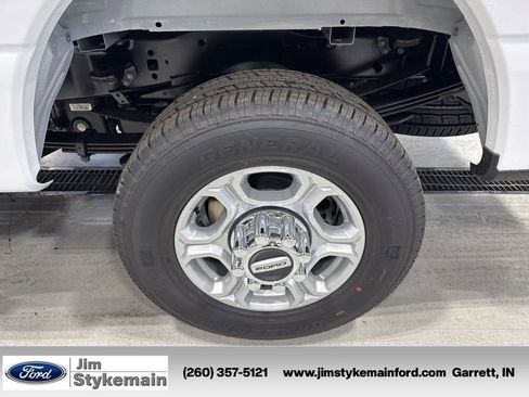 New 2026 Ford F250 XLT image 5