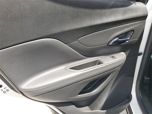 Used 2022 Buick Encore Preferred w/ Safety Package image 10