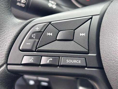 Certified 2025 Nissan Kicks Play S FWD image 11