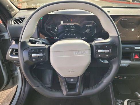 Used 2025 Kia K4 GT-Line image 18