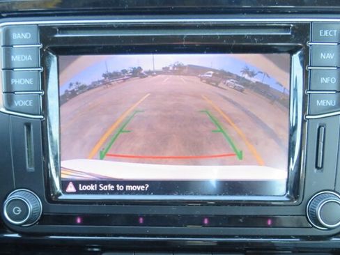 Used 2018 Volkswagen Jetta SE FWD image 14