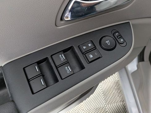 Used 2016 Honda Odyssey Touring image 15