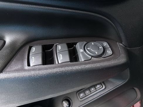 Used 2019 Chevrolet Equinox Premier FWD image 24
