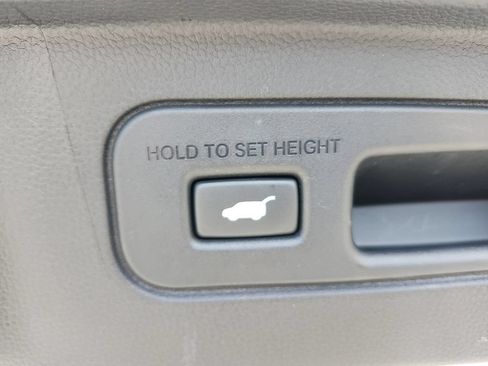 Certified 2025 Honda Pilot EX-L image 34