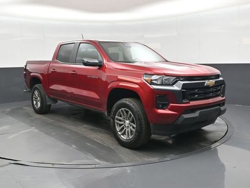 Used 2024 Chevrolet Colorado LT w/ LT Convenience Package II image 1