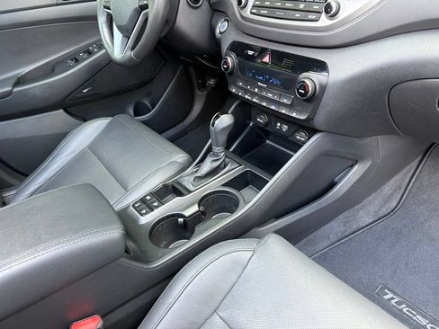 Used 2017 Hyundai Tucson Limited w/ Limited Ultimate Package 03 AWD/4WD image 41
