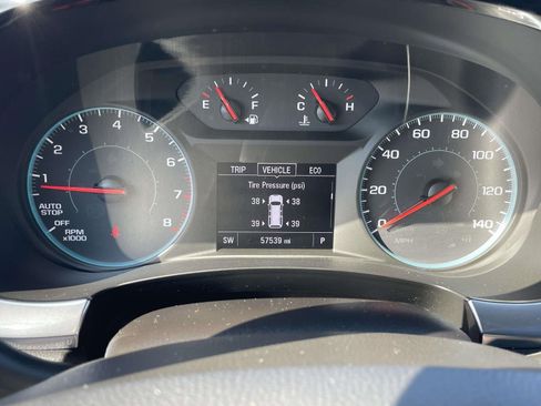 Used 2021 Chevrolet Traverse LS FWD image 26