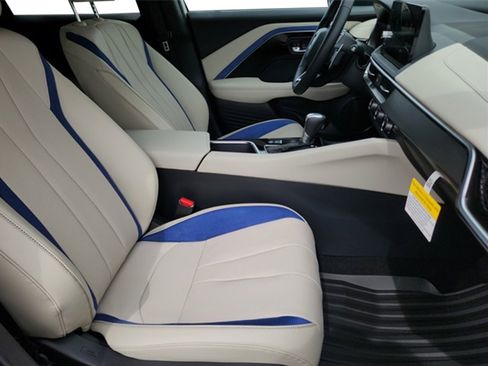 Used 2025 Acura ADX A-Spec image 29