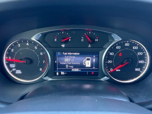 Used 2023 GMC Acadia SLE FWD image 21