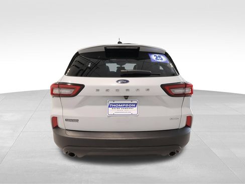 Used 2025 Ford Escape ST-Line Select AWD/4WD image 3
