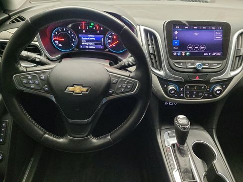 Used 2020 Chevrolet Equinox Premier image 22