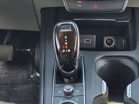 Used 2021 Cadillac XT4 Luxury FWD image 18