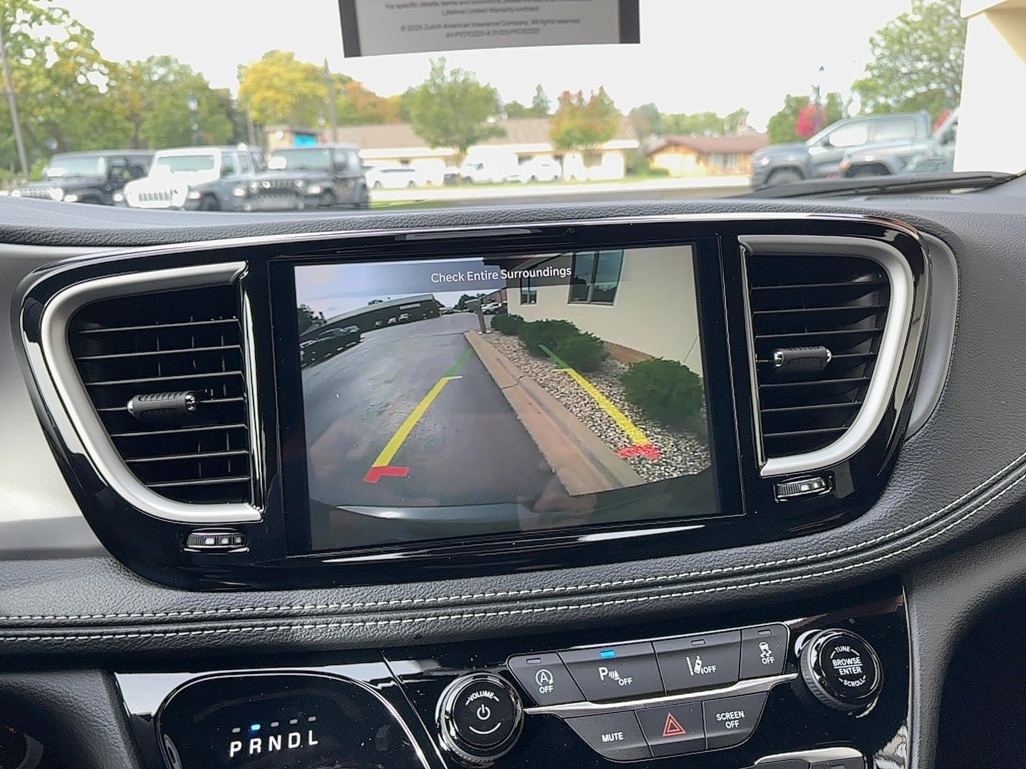 New 2027 Chrysler Pacifica Select AWD/4WD image 26