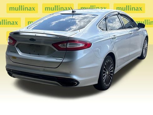 Used 2013 Ford Fusion Titanium FWD image 4