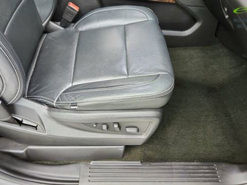 Used 2018 Chevrolet Tahoe LS w/ All-Season Package image 22