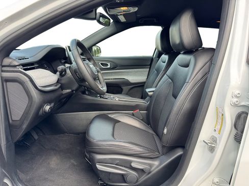Used 2021 Chevrolet TrailBlazer LS FWD image 9