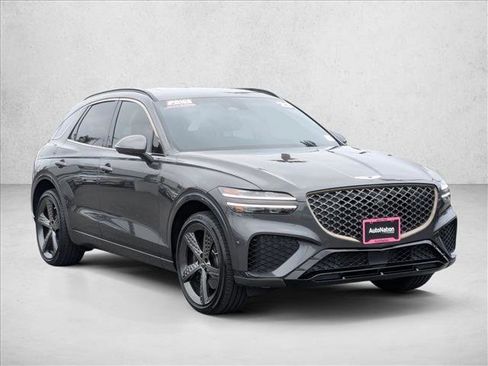 Used 2023 Genesis GV70 2.5T w/ Sport Prestige Package image 3