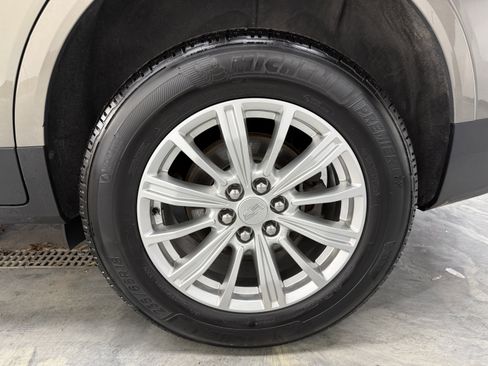 Used 2019 Cadillac XT5 AWD image 27