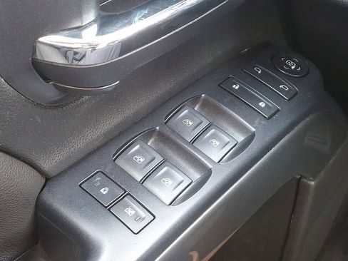 Used 2018 Chevrolet Silverado 1500 LT w/ All Star Edition image 26