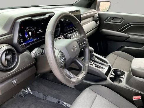 Used 2024 Chevrolet Colorado Trail Boss AWD/4WD image 12