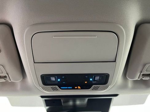 Used 2022 Ford Mustang Mach-E Select image 35