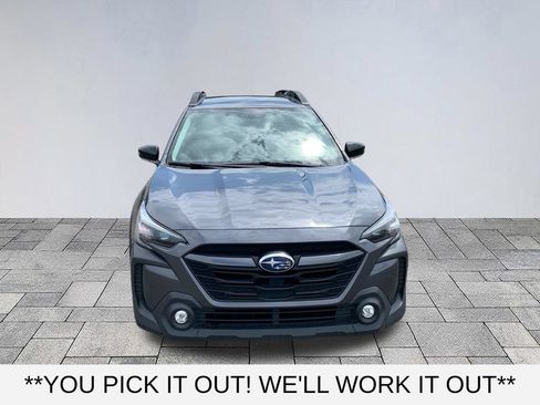 Used 2025 Subaru Outback Premium AWD/4WD image 2