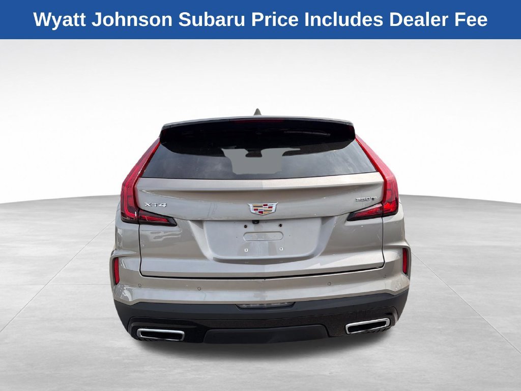 Used 2025 Cadillac XT4 Premium Luxury FWD image 8