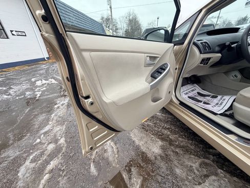 Used 2010 Toyota Prius Two image 32