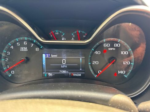 Used 2017 Chevrolet Impala LT FWD image 13