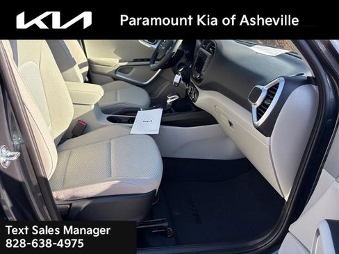 New 2025 Kia Soul LX image 16