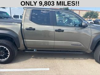 Used 2024 Toyota Tacoma TRD Off-Road w/ TRD Off Road Premium Package AWD/4WD video 2