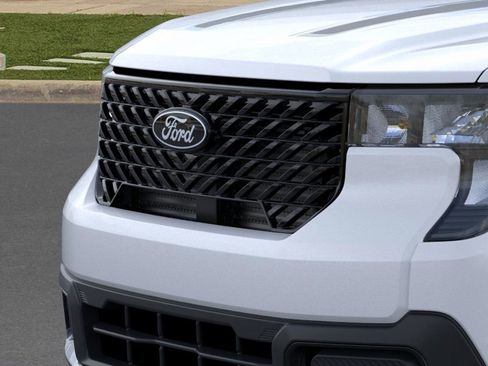 Used 2025 Ford Maverick XLT w/ Black Appearance Package image 18