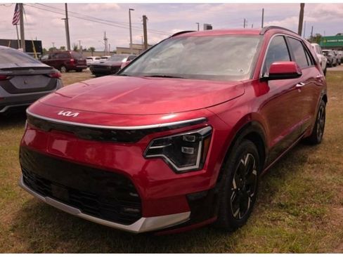 Used 2023 Kia Niro Wave FWD image 1