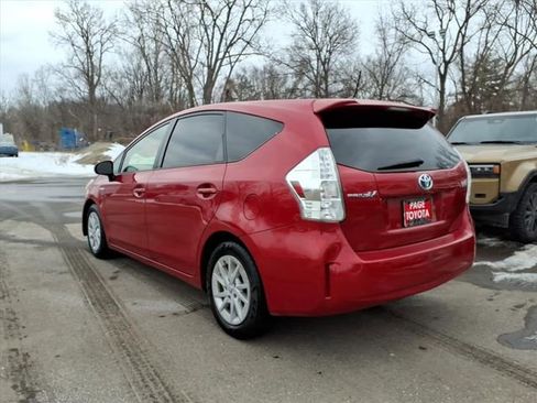 Used 2013 Toyota Prius V Two image 5