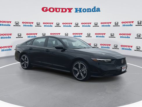 Used 2026 Honda Accord Sport image 2