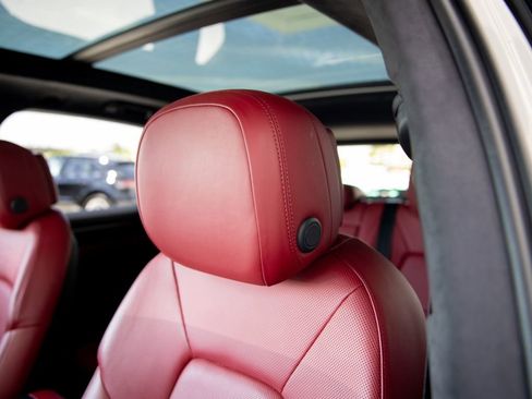 Certified 2023 Porsche Cayenne GTS AWD/4WD image 18