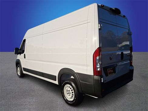 Used 2025 RAM ProMaster 2500 w/ Storage Group image 6