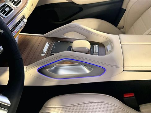 New 2026 Mercedes-Benz GLS 450 4MATIC image 10