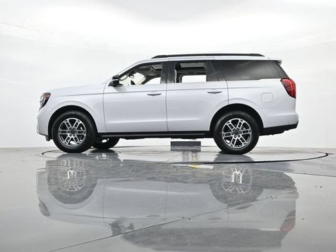 Certified 2025 Ford Expedition Active RWD image 42