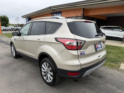 Used 2018 Ford Escape Titanium AWD/4WD image 3