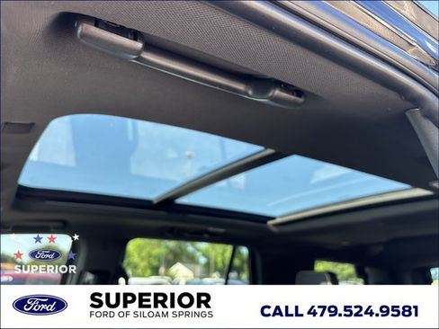 Used 2023 GMC Yukon SLT AWD/4WD image 22